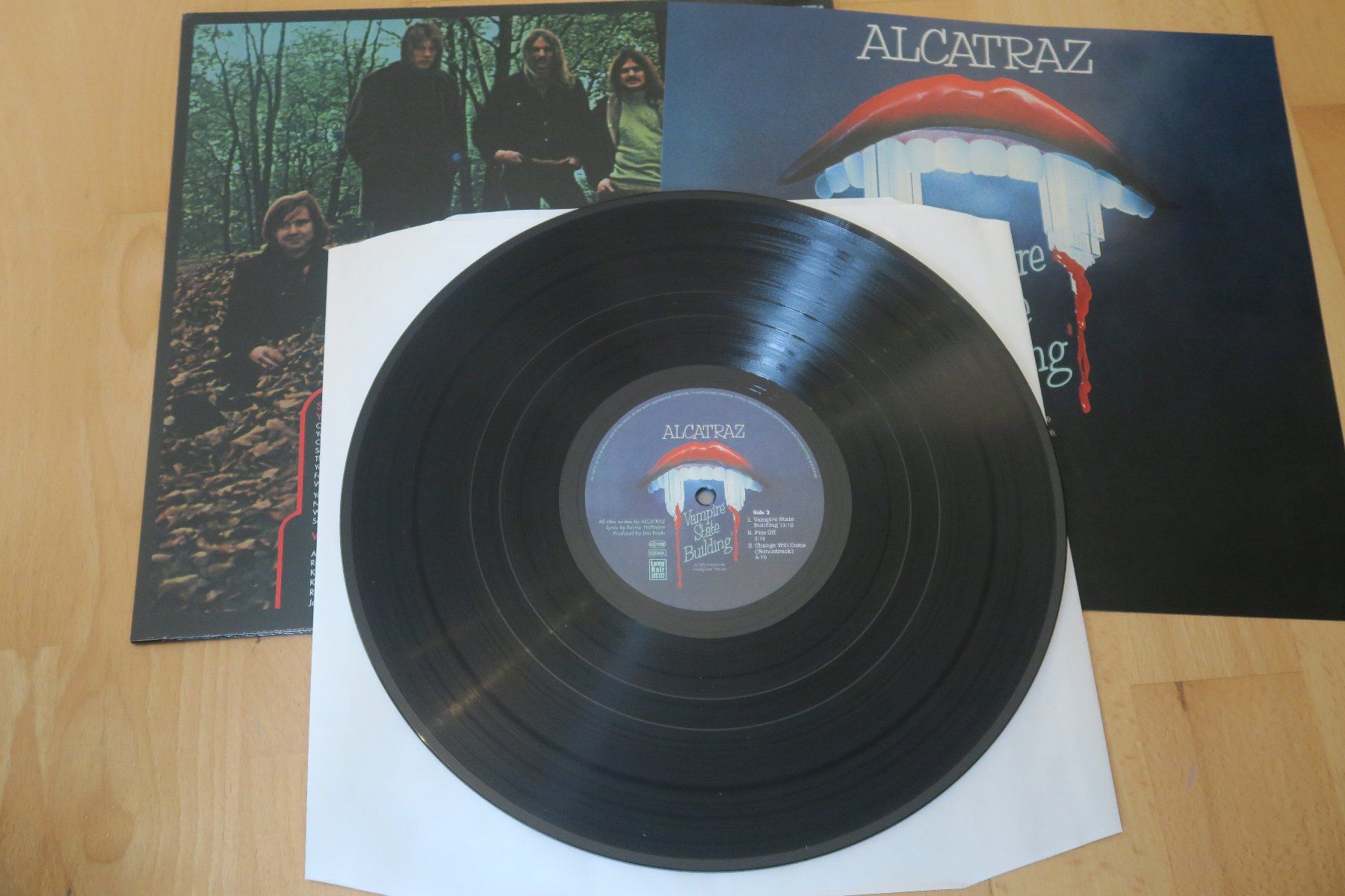Schallplatten: Alcatraz – Vampire State Building – Gebraucht aus Thun von Karibu70 3