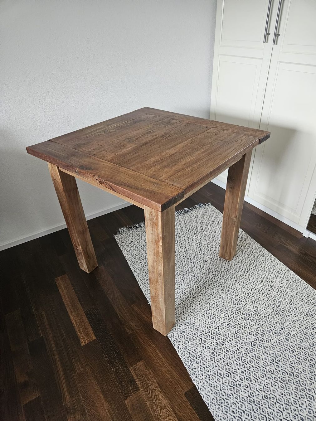 Tavoli: Massivholztisch 80 x 80cm – Usato da Oberhasli venduto da joe_2nlz 4