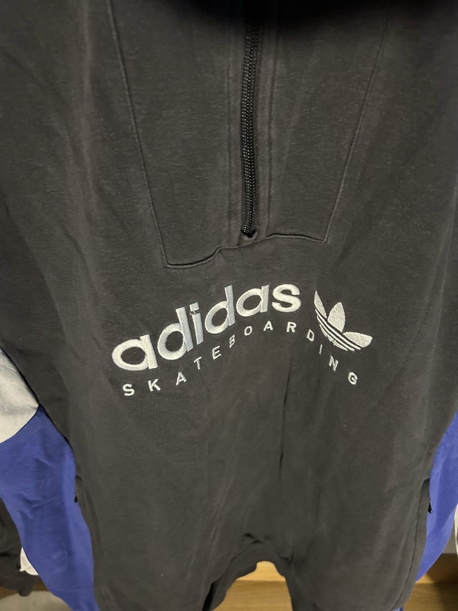 Adidas Pullover & Sweatshirts: Adidas Pullover – Gebraucht aus Reinach BL von the_9lwh 1