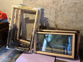 3 Velux à rotation avec volets roulant extérieurs