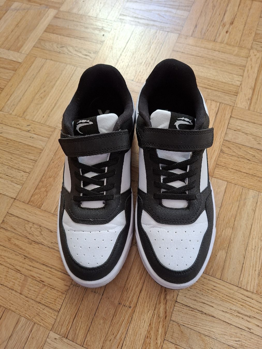 Victory Scarpe per ragazzi: Sneakers Victory taille 39 – Nuovo (secondo la descrizione) da Gumefens venduto da izalala