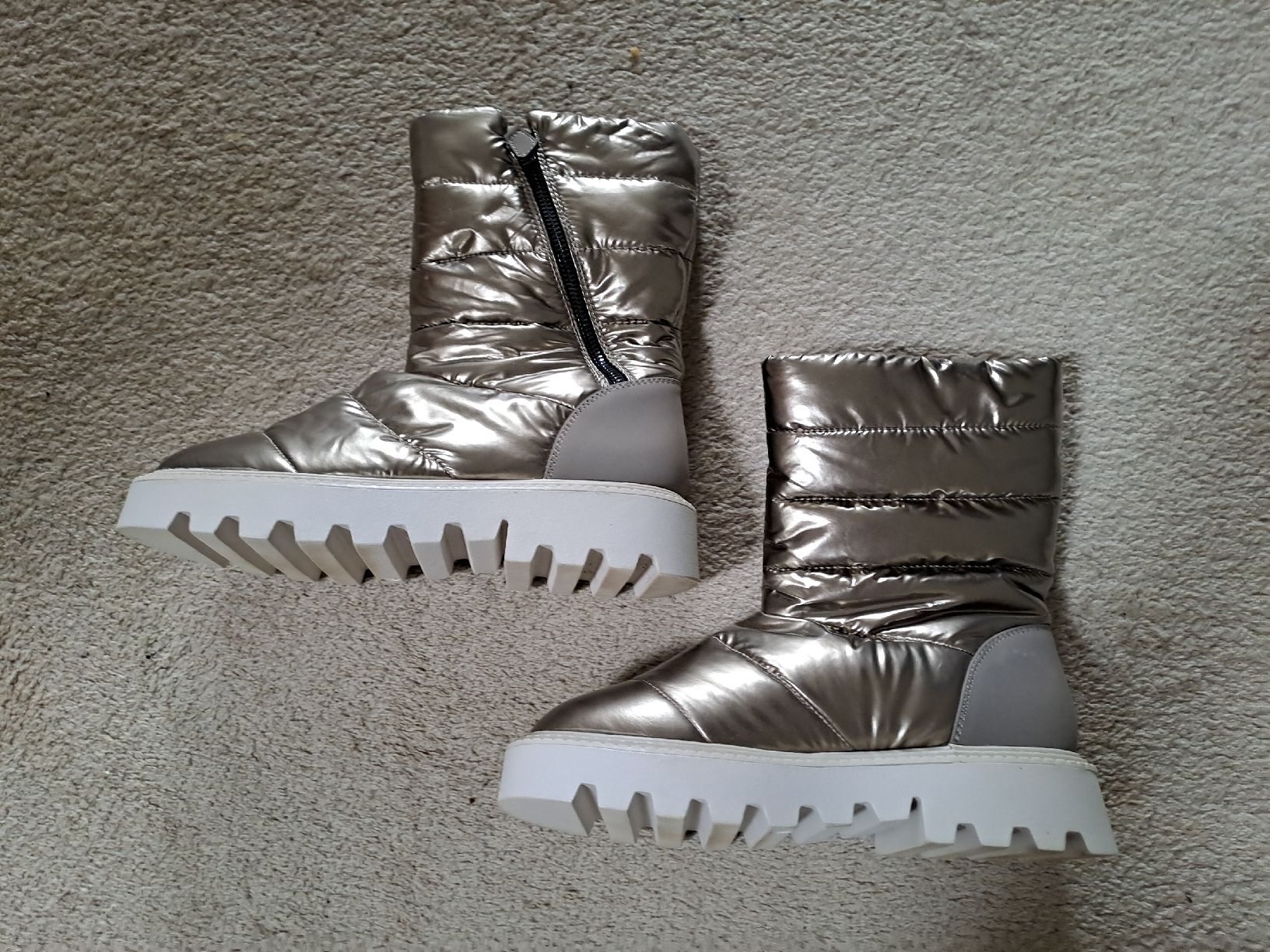 Scarpe da donna: schöne edle Stiefel Gr. 39 – Usato da Untersiggenthal venduto da Zehni8 2