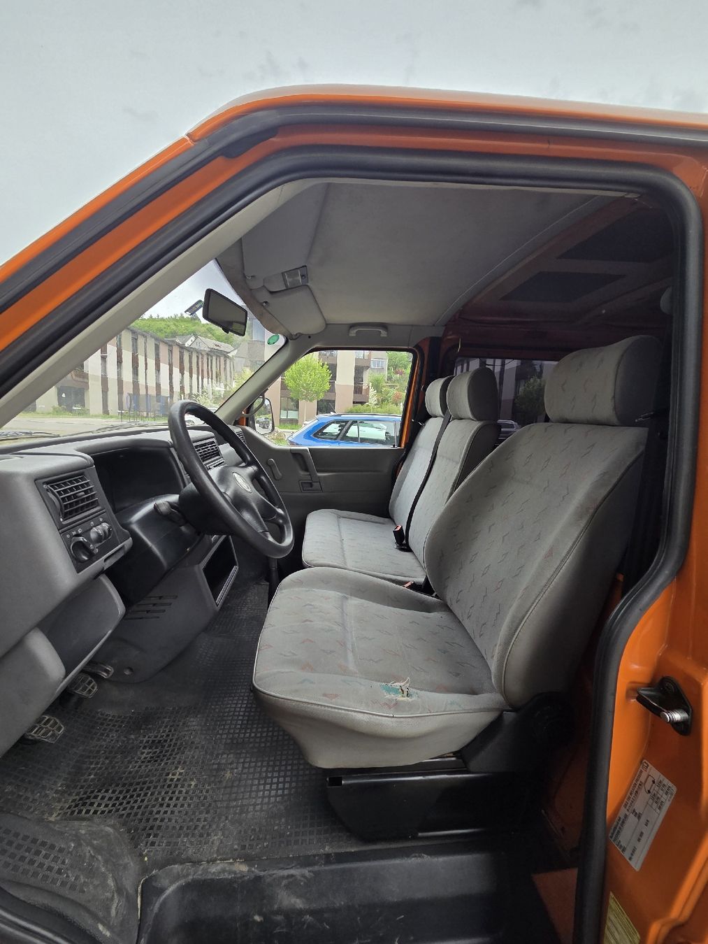 VW Veicoli commerciali: Verkaufe VW t4 – Usato da Birmensdorf ZH venduto da lorena.g 4