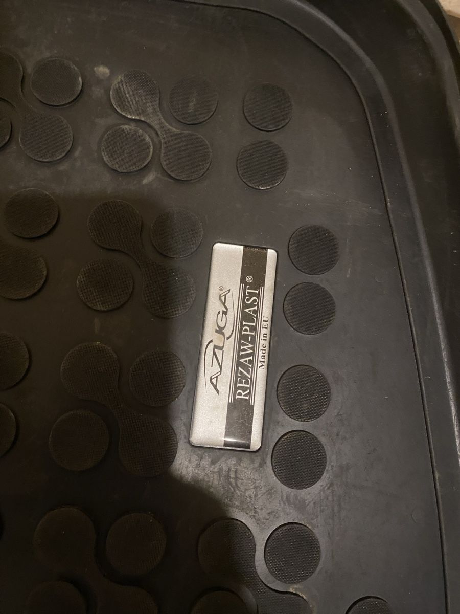 Mazda Tappeti & Tappetini: Kofferraumwanne Mazda 3 – Usato da Marthalen venduto da ml740 1
