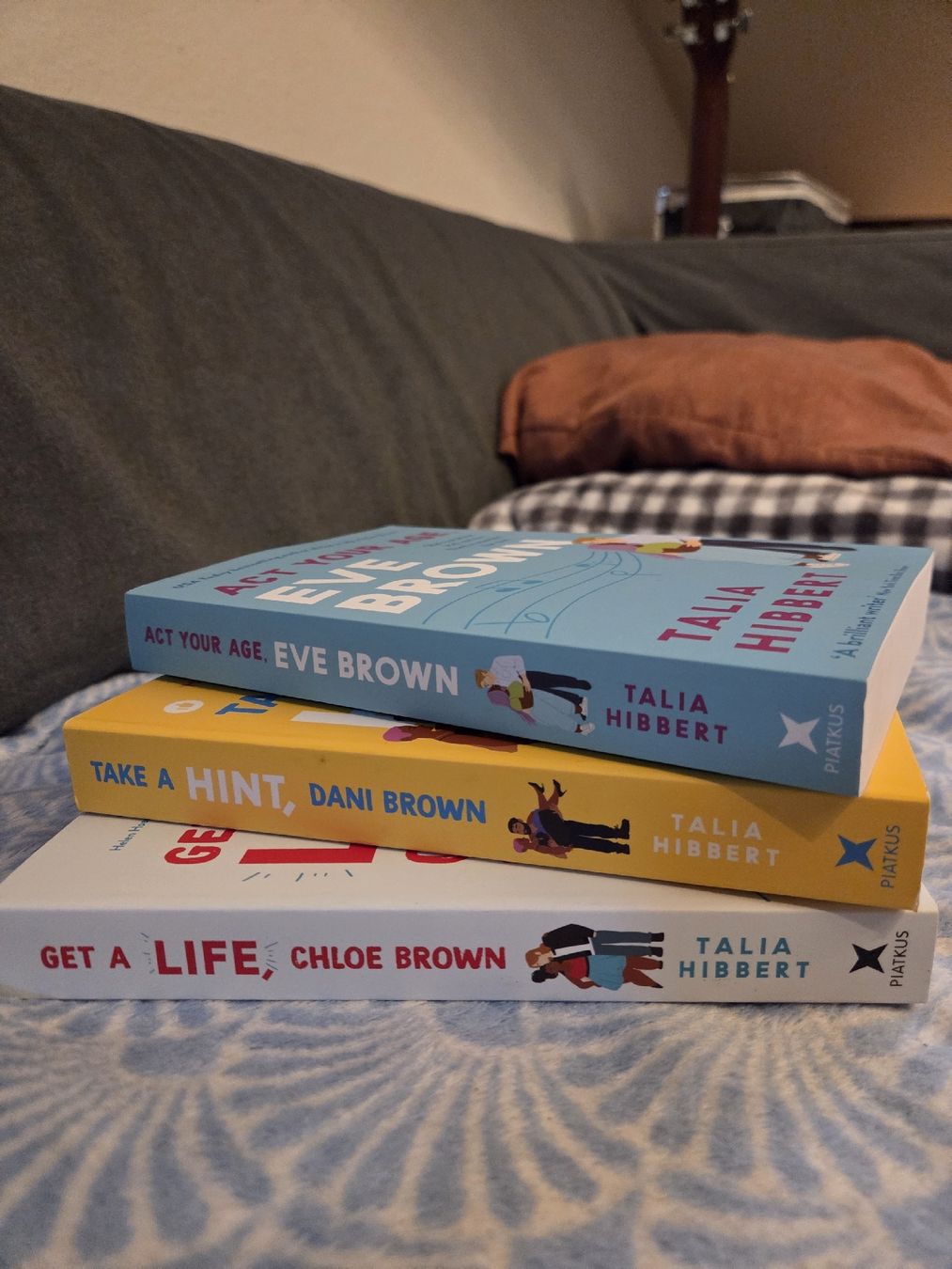 Livres: Libri Talia Hibbert Brown Trilogy – Neuf (Voir description) à Nyon par direwolf97 2