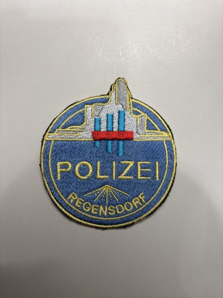 Placchette & Badge: Polizei Regensdorf Badge/ Aufnäher – Nuovo (secondo la descrizione) da Niederwil AG venduto da pat_l6fn