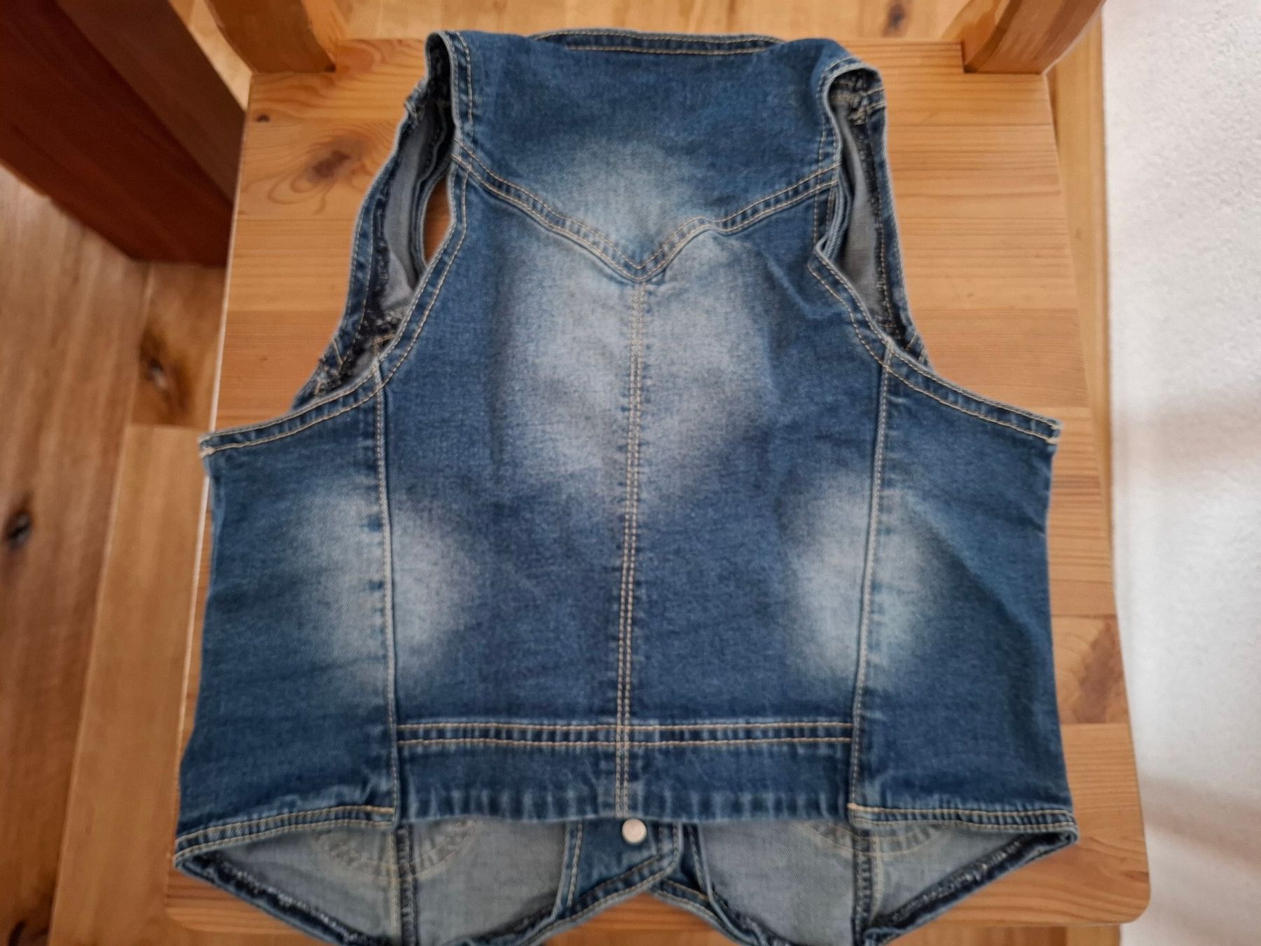 Altro abbigliamento per bambina: Reitgilet in Jeans – Usato da Halten venduto da Mutzji 1