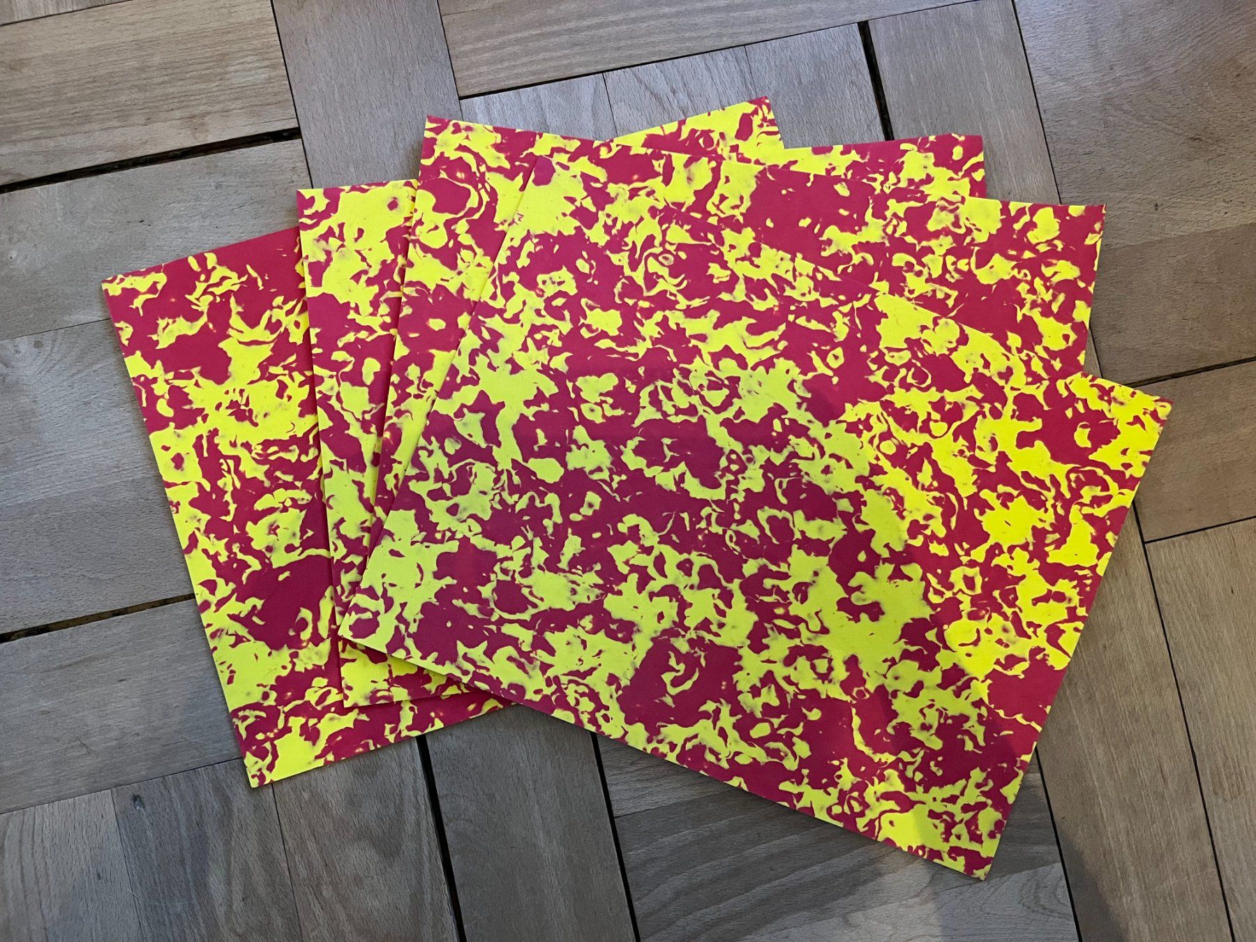 Tappetini fitness: Moosgummi Gummimatten Marmor gelb rot – Usato da Zürich venduto da its-love