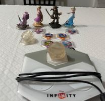 Lot Disney Infinity: Elsa, Rapunzel, Jack + Base USB⁠