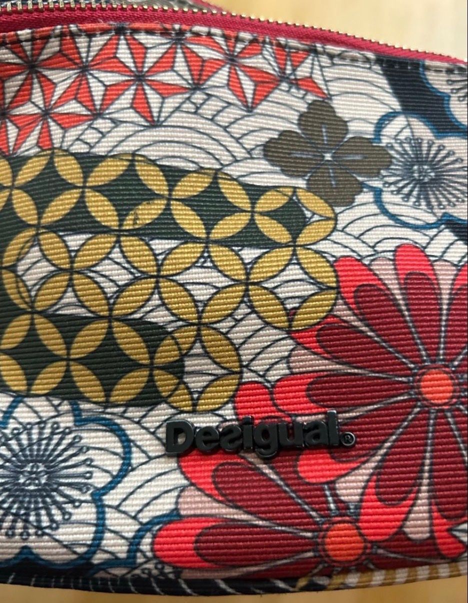 Desigual Borse da donna: Desigual Crossbody bag. – Usato da Ittigen venduto da franzis6 2