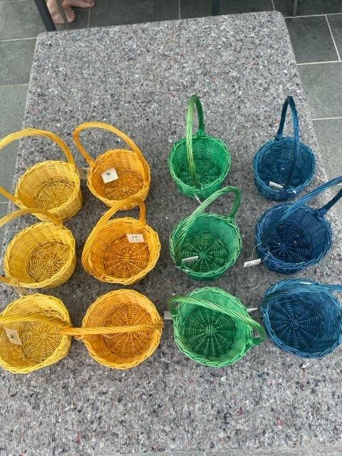 Altro per la casa: 12x Flechtkorb / Flechtkörbe mit Henkel – Usato da Altendorf venduto da Esmaan 6