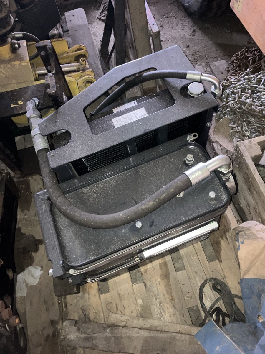 Tutti i ricambio: Ölkühler mit öltank und filter – Usato da Bigenthal venduto da xfighter27 1