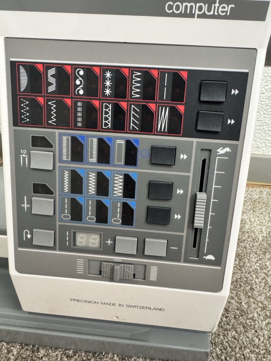 Elna Machines à coudre: Elna 5000 Computer Nähmaschine – Défectueux à Stäfa par snoopyche 3