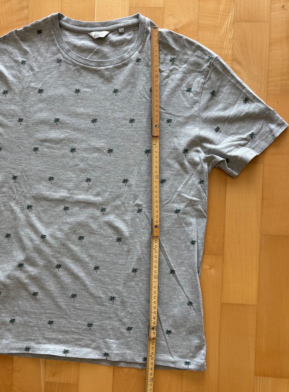 Next T-shirt: T-Shirt Next – Usato da Winterberg ZH venduto da vanilleinspiration 1