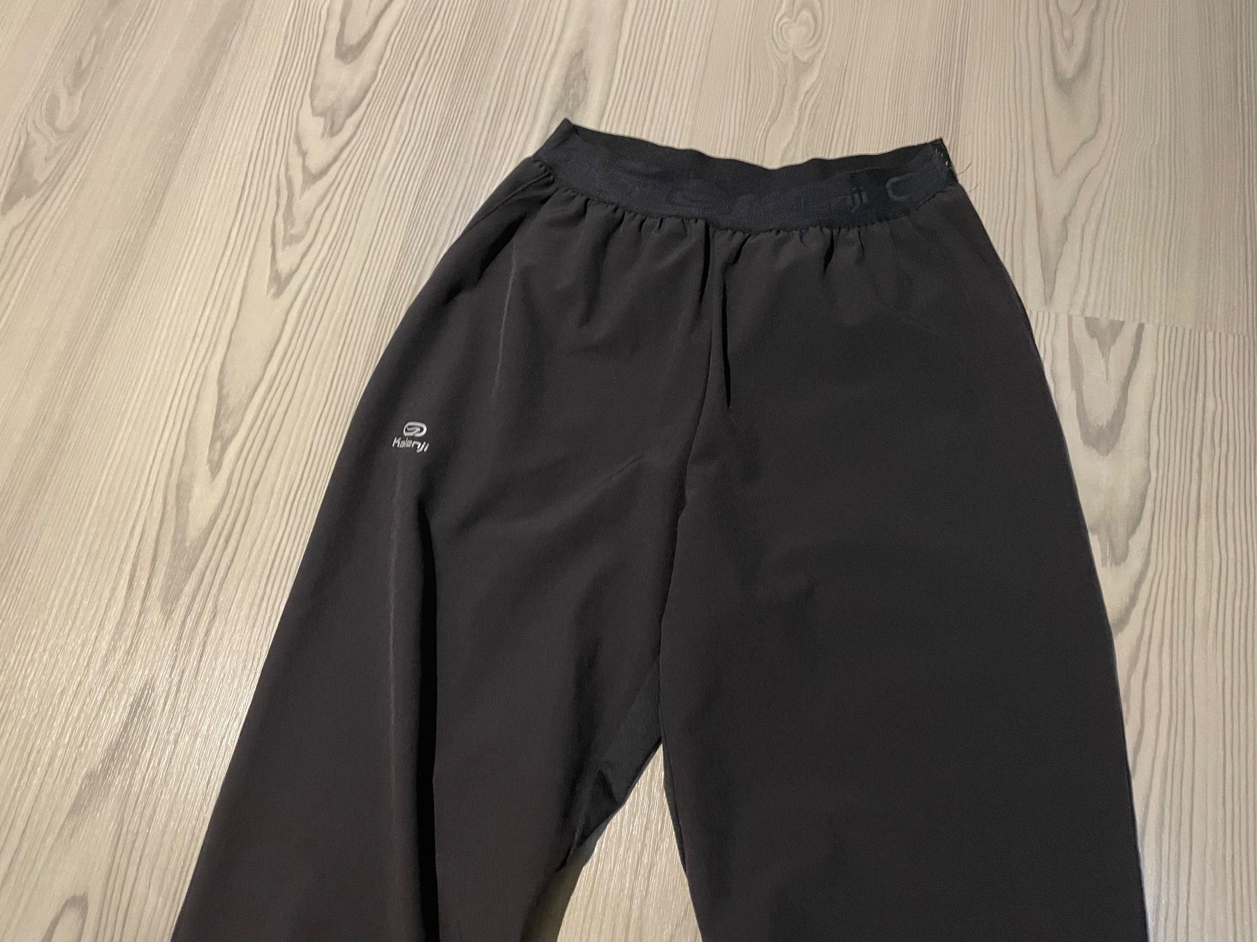 Decathlon Pantaloni: Sporthose – Usato da Freienwil venduto da weberjoel 3