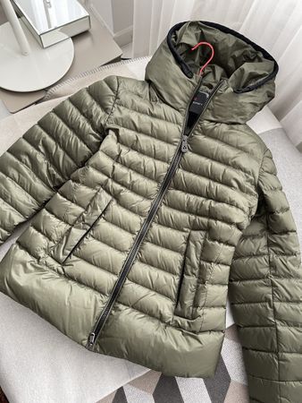 Neue Peuterey Daunenjacke Damen Gr. 38