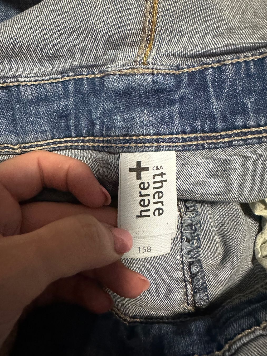 Jeans: Latzhose Denim von here + there  Grösse 158 – Gebraucht aus Schaan von Hermine2018 1