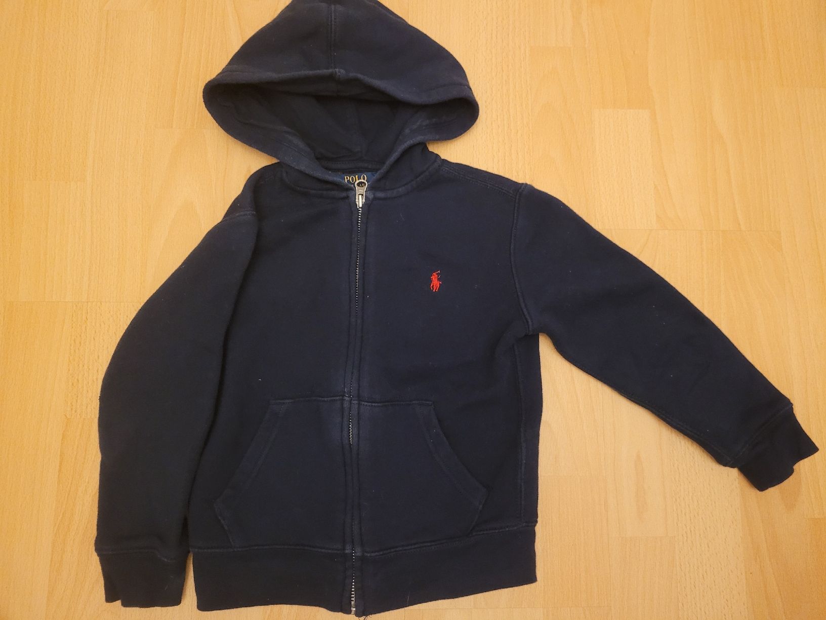 Pulls et sweat-shirts: Jäggli gr. 110 – D'occasion à Inwil par Flower2325