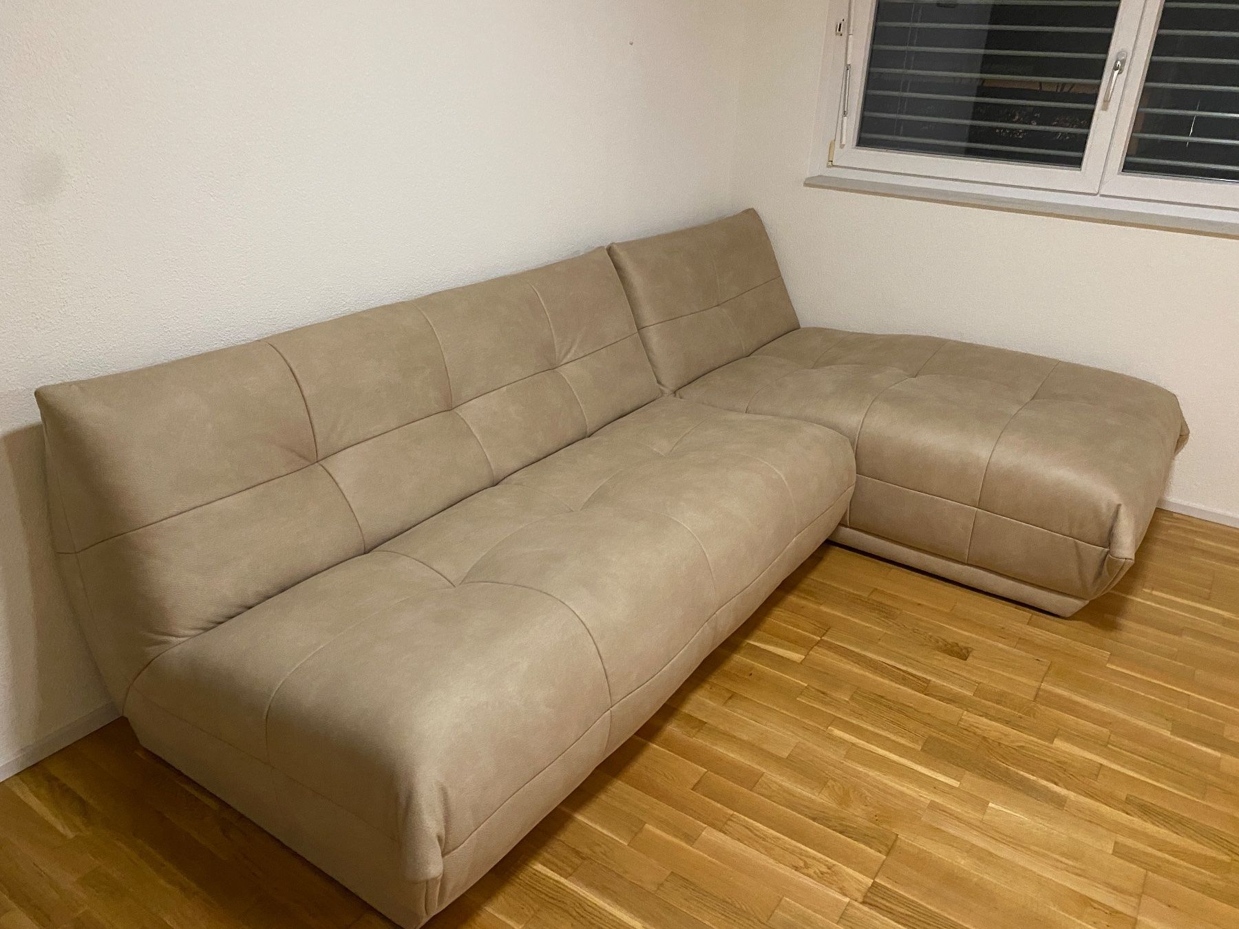 Divani: Neuwertiges zweiteiliges Sofa Kunstleder – Nuovo (secondo la descrizione) da Wallisellen venduto da Adista96