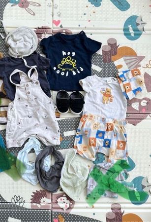 Neuwertiges Set Größe 62 aus Baumwolle Kleiderset 11st. Baby