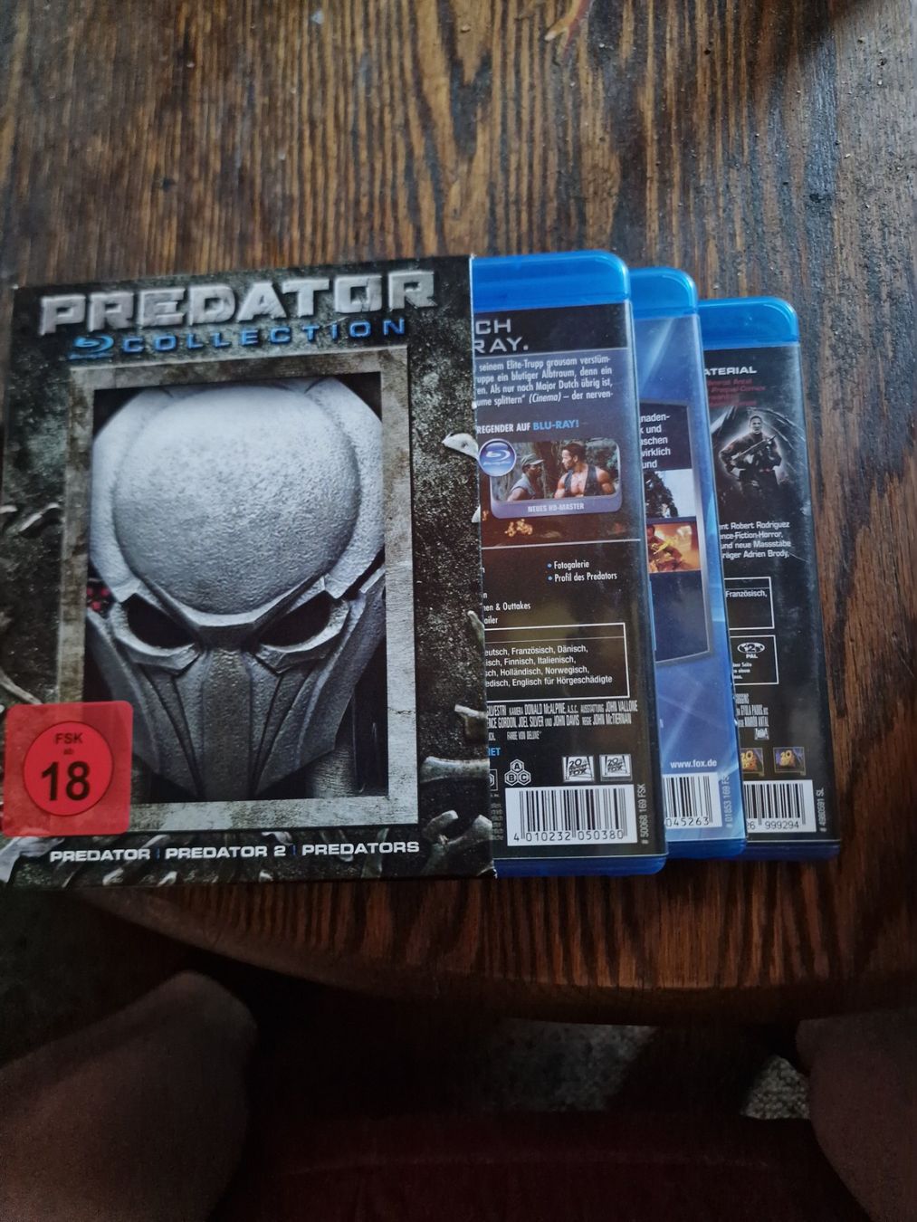 Tutti i DVDs: Blu-ray Collection Predator & Predator Upgrade – Usato da wünnewil venduto da mar_f2z8 2