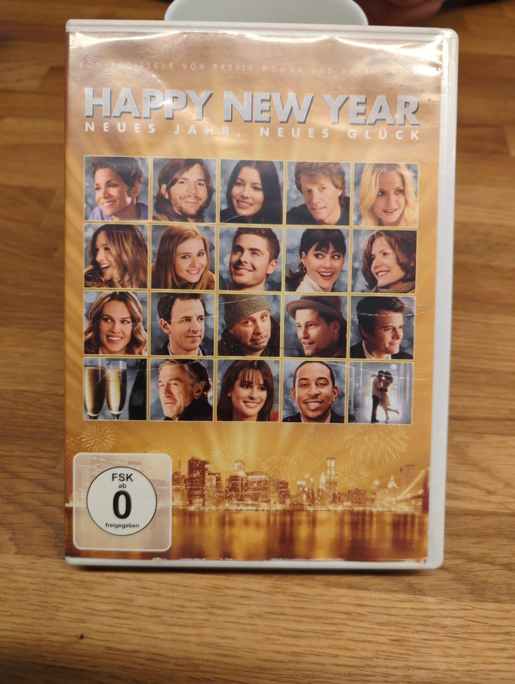 Tutti i DVDs: DVD - Happy New Year - Winter-Klassiker! – Usato da Wünnewil venduto da Susuki125gt