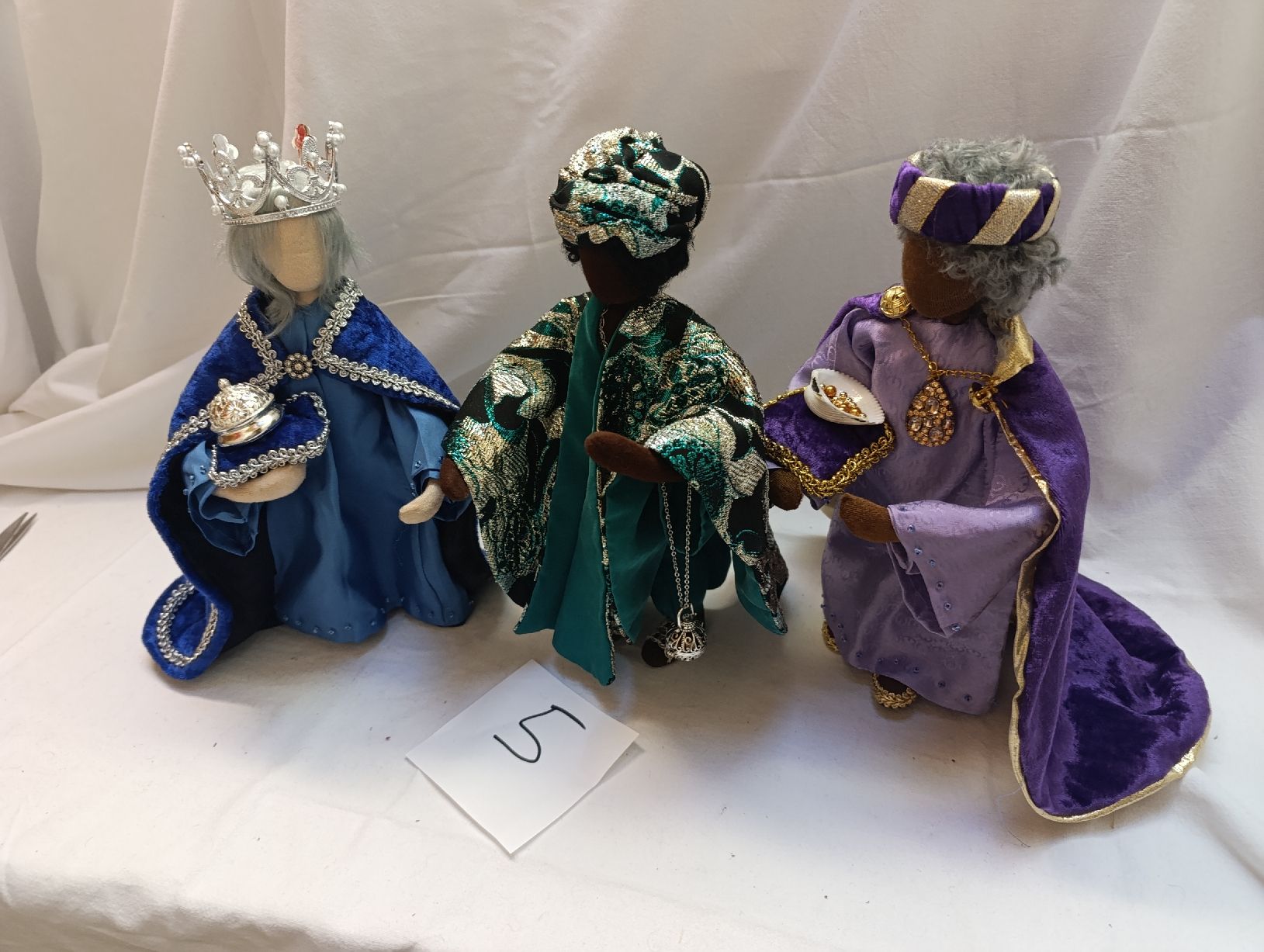 Statuette: Schwarzenberger Krippenfiguren 3 Könige  – Nuovo (secondo la descrizione) da Oberarth venduto da sil_9dfs 7