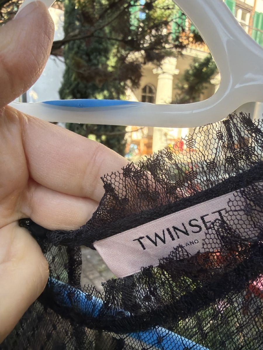 Vestiti: Twin set romantisch Traum  – Usato da Adliswil venduto da Rampella 3