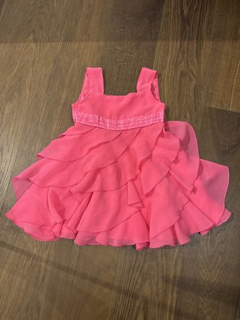Wunderschönes Kleid in Rosa Gr. 1 1/2 - 2 J