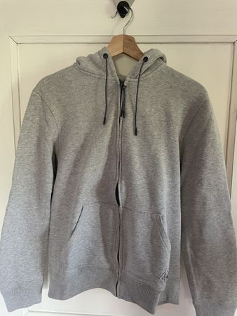 Jaquette à capuche gris