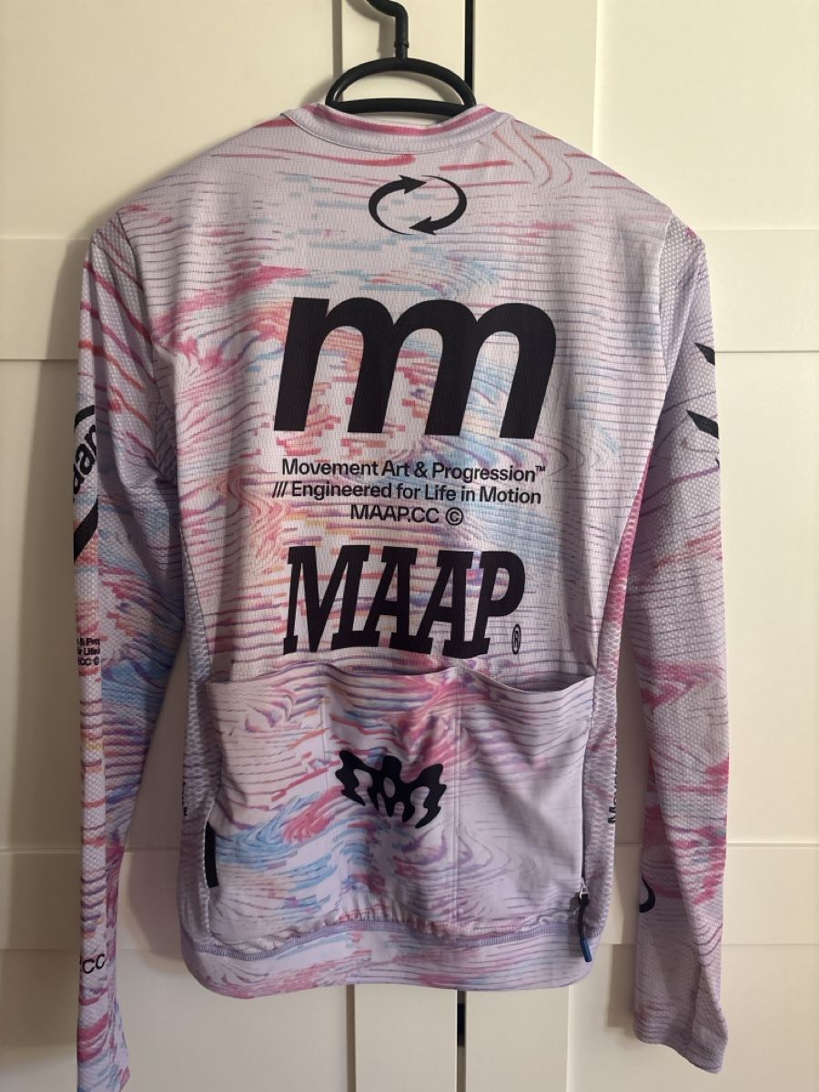 Canottiere & Pantaloni: MAAP longsleeve jersey – Usato da Bern venduto da Elena_M 1