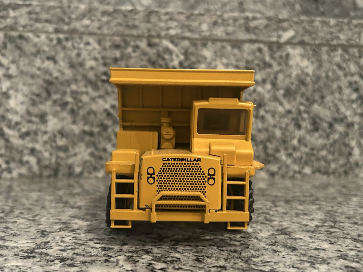 Caterpillar Kit di modellismo & Modellini statici: Caterpillar 769 , 1:50, Gescha – Usato da Horw venduto da Tigercat635 1
