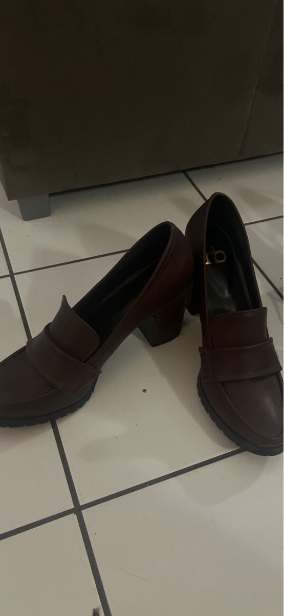Roccobarocco Scarpe da donna: Scarpe – Nuovo (secondo la descrizione) da Cadenazzo venduto da lul_9q7j 1