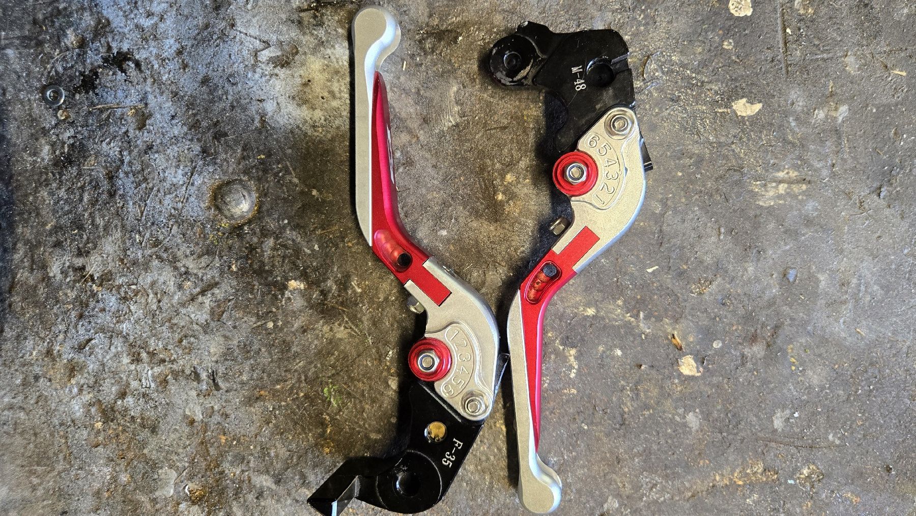MV Agusta Toutes les pièces détachées moto: MV Agusta F3 Bremskupplungshebel einstellbar – D'occasion à Lohnstorf par ale_bl25 1