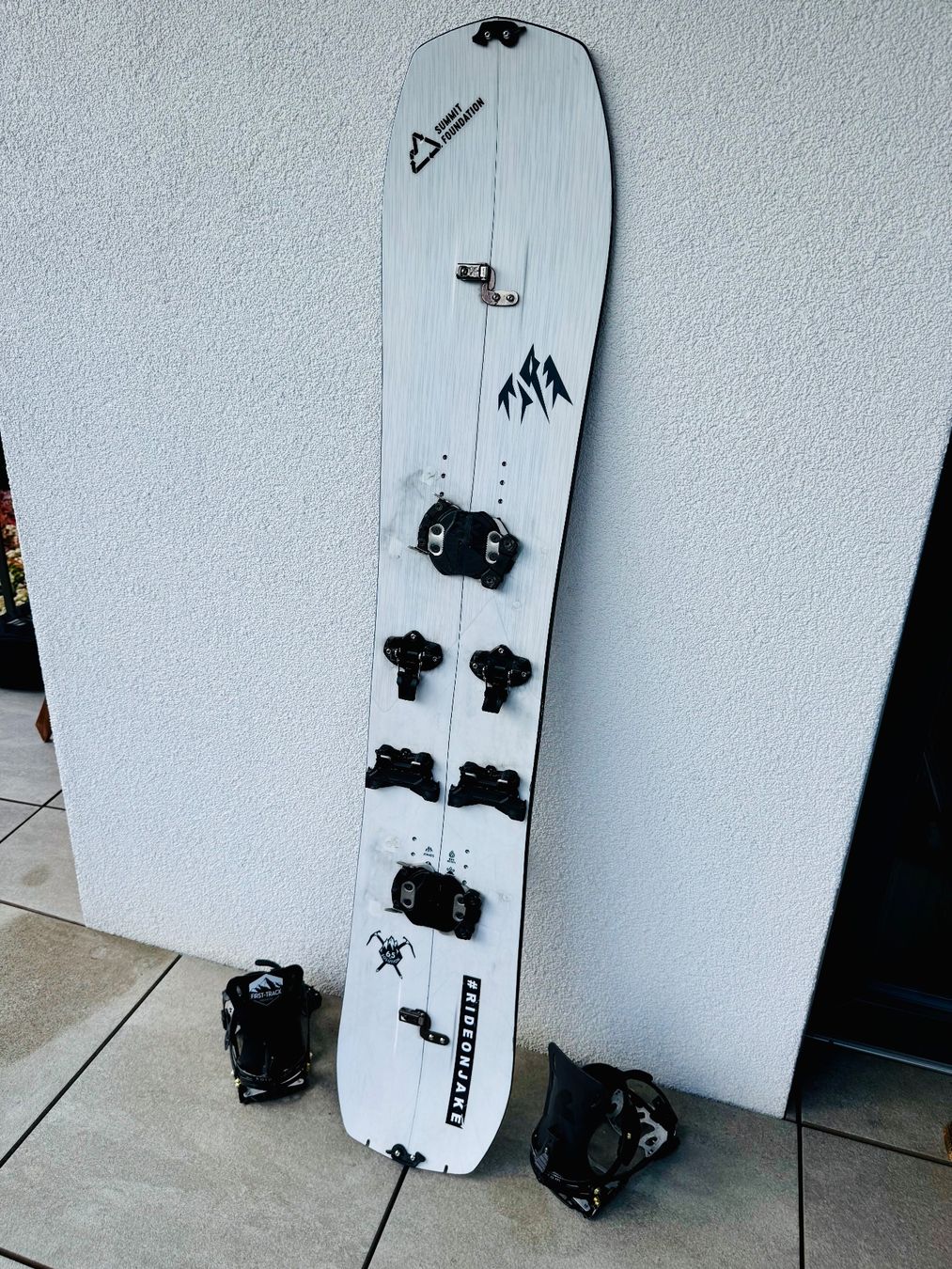 JONES splitboard Solution 165cm Wide + KARAKORAM Prime-X (Usato) a