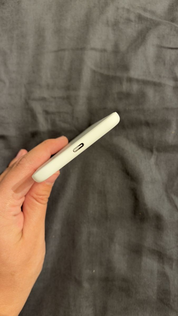 Apple Batterie: Apple MagSafe Battery Pack White for iPhone Air – Usato da Grasswil venduto da Flohryn 2