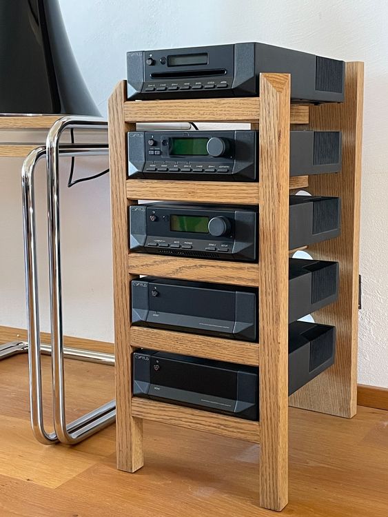 Cyrus Audio Hi-Fi Rack / Ständer aus Massivem Eichenholz (Gebraucht) in ...