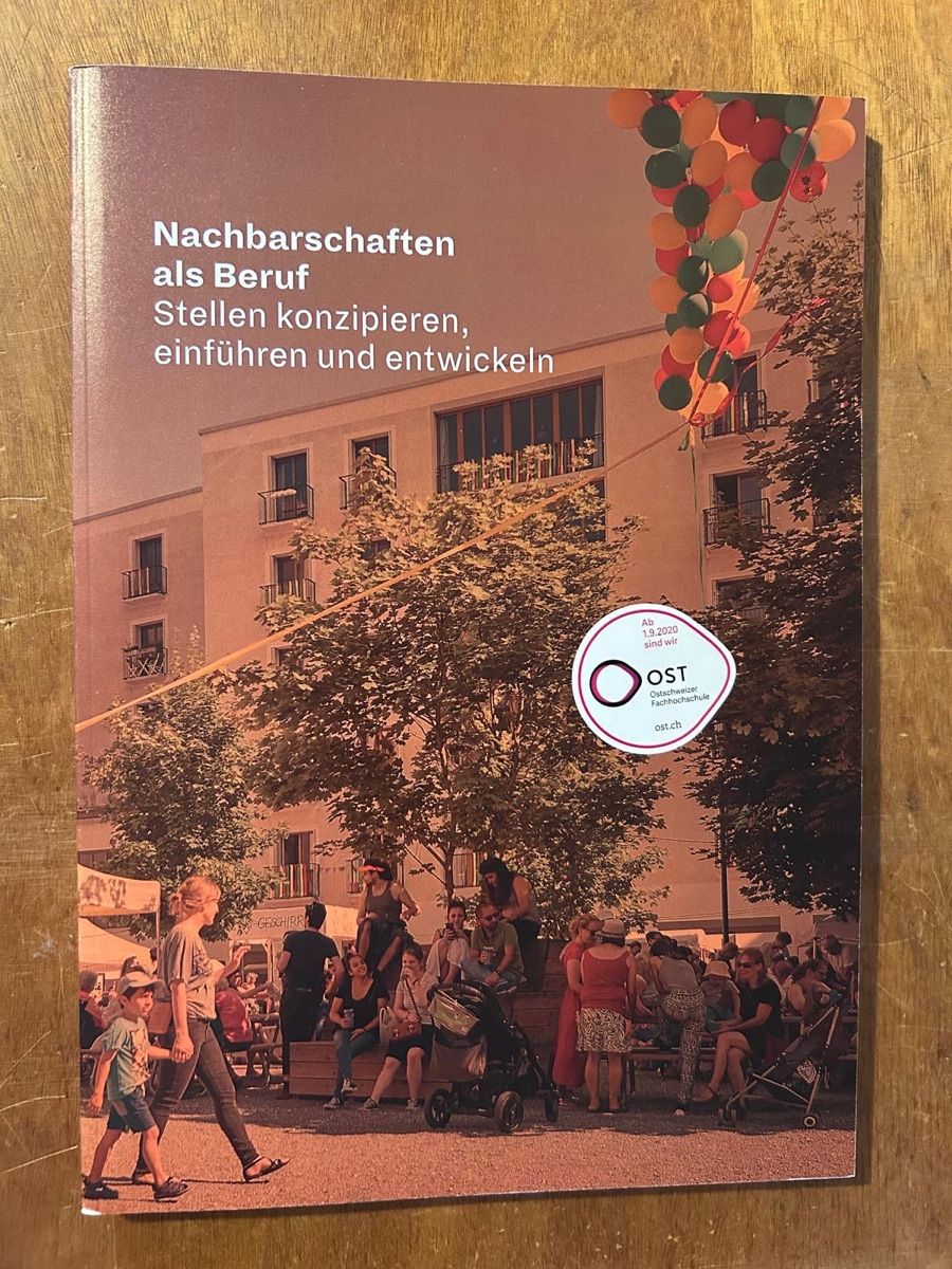 Bücher: Nachbarschaften als Beruf – Gebraucht aus Zürich von WWehrle