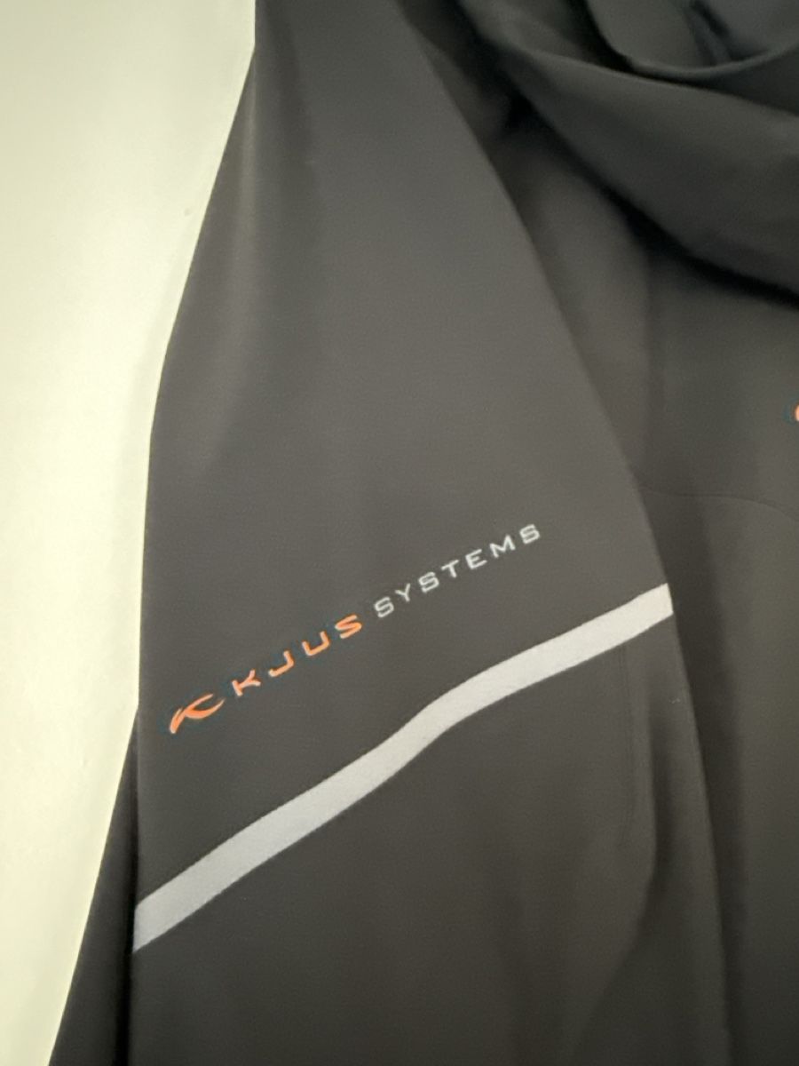 Kjus Giacche: Hublot Kjus Systems Waterproof Jacket - Size M - Black – Nuovo (secondo la descrizione) da Pully venduto da gigiboom 2
