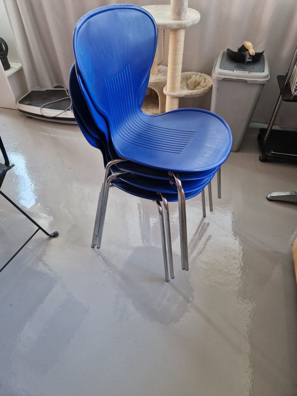 Stühle: 4 Stühle blau – Gebraucht aus Dietwil von dari2008