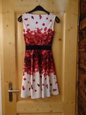 Weiss-rotes Sommerkleid Anna Field Gr. XXS/32 - 260358