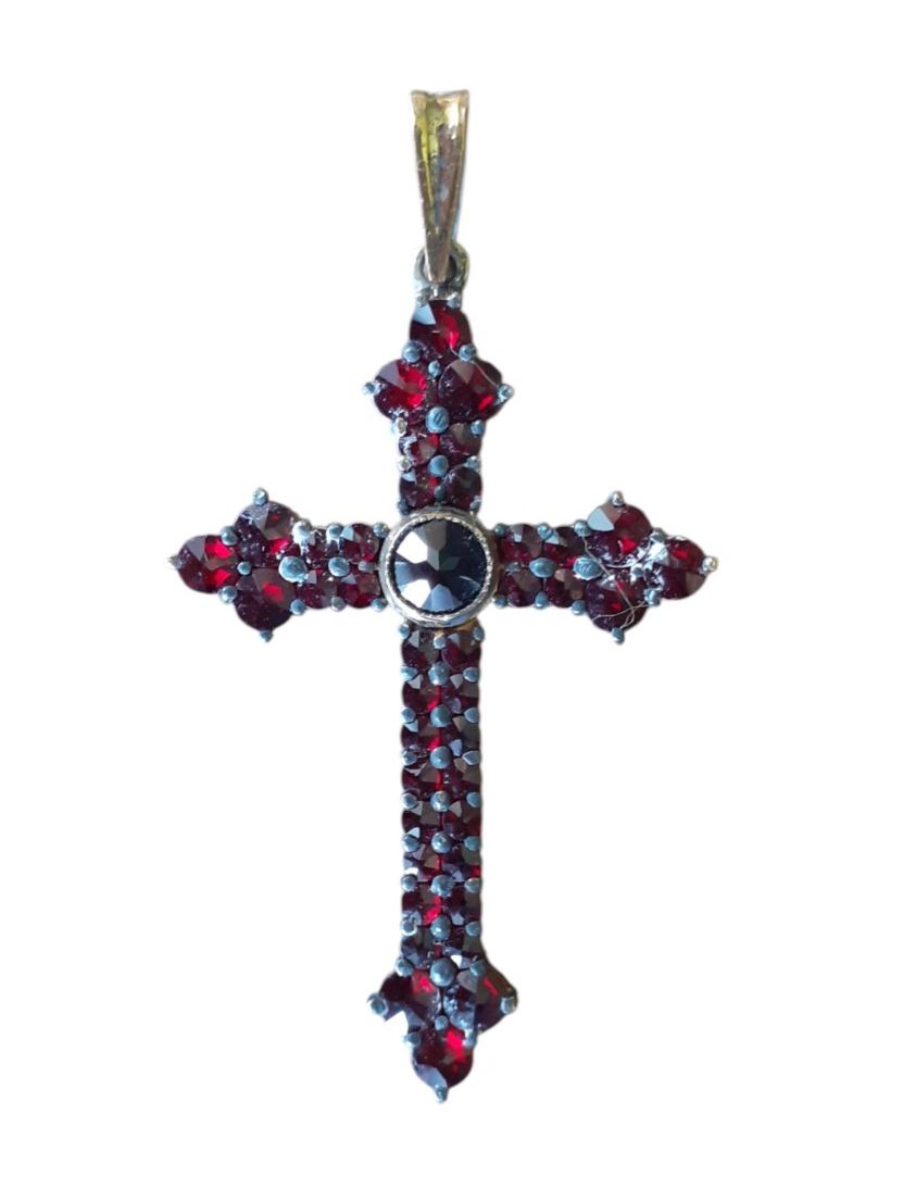 Pendentifs: antiker Anhänger Kreuz Granate – D'occasion à Mörschwil par antiksalon21