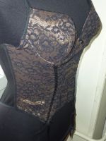 bustier avec porte jarretelles bonnet 80 marque BELDONA