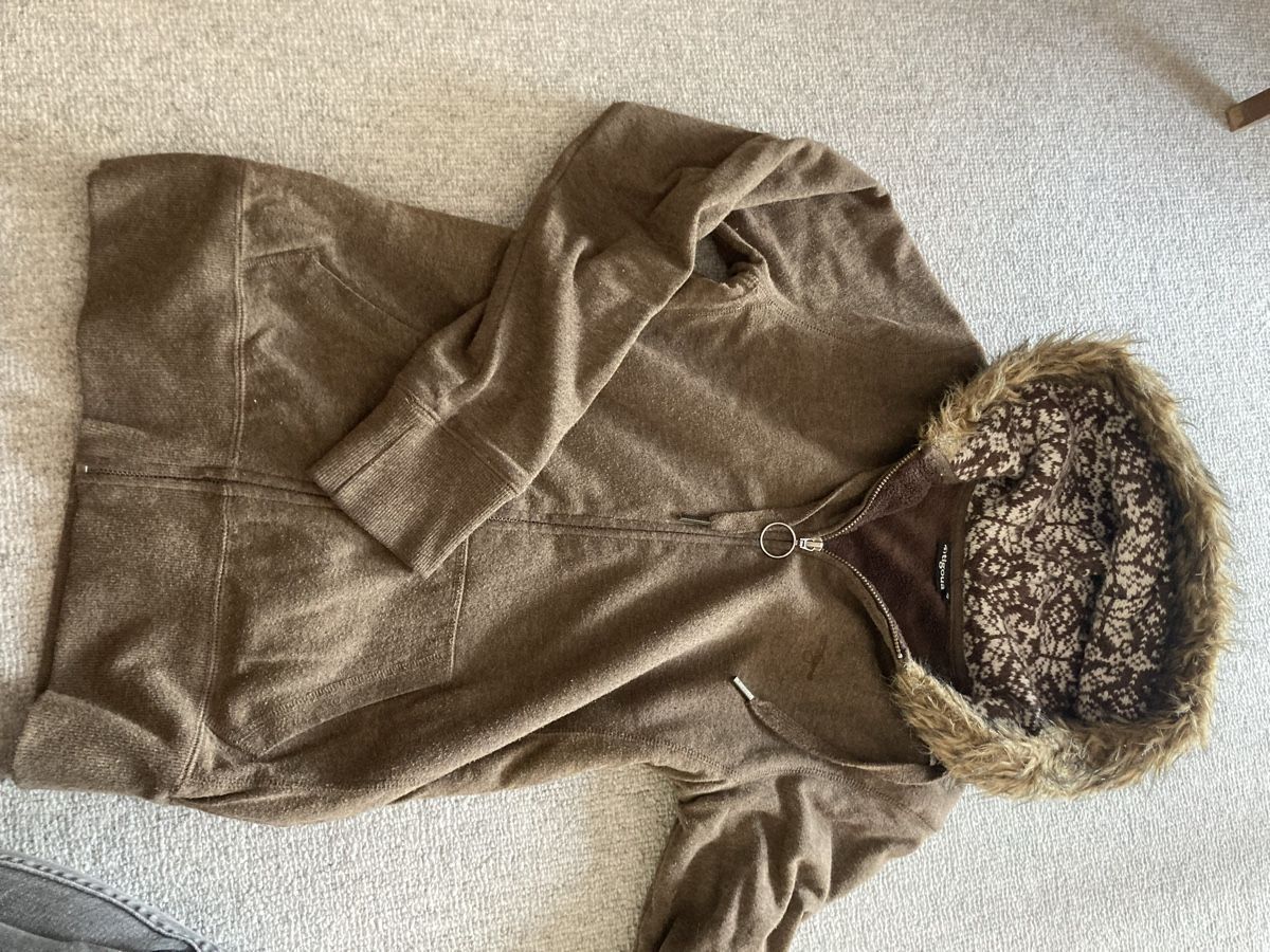 Maglioni & Felpe: Hoodie / Reissverschluss Pullover – Usato da Gachnang venduto da elvira007