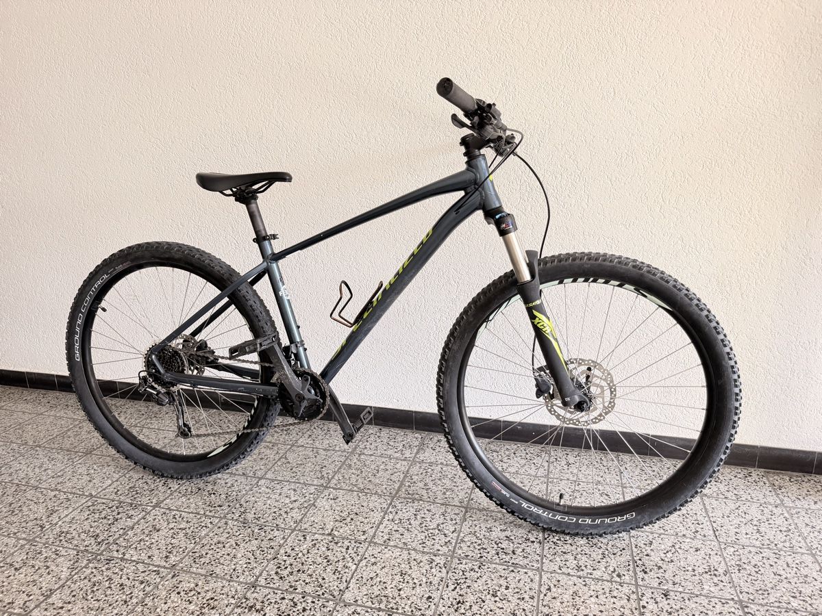 Specialized Biciclette: Specialized 27.5 L – Usato da Stansstad venduto da 91PD 2