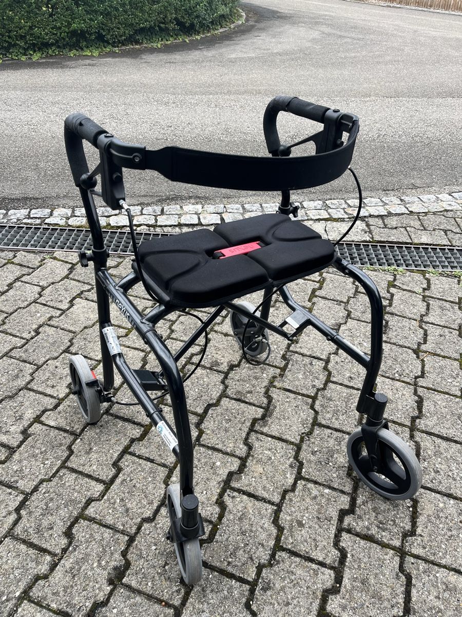 Ausili per la deambulazione: Rollator mit Sitzfläche (Human Care NeXus 3) – Nuovo (secondo la descrizione) da Roggwil BE venduto da IsoNice88