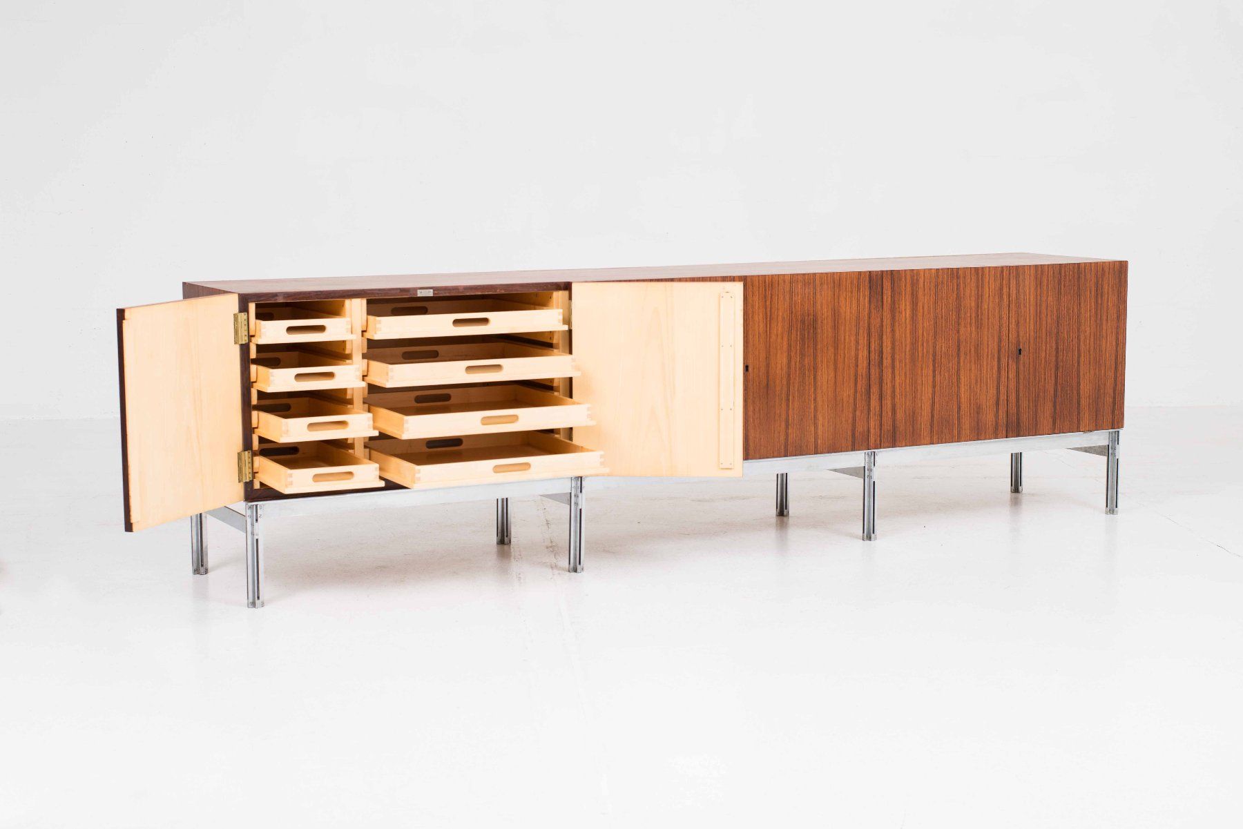 Cassettiere: Schweizer Architekten Sideboard aus Palisander – Usato da Zürich venduto da STUZH38 1