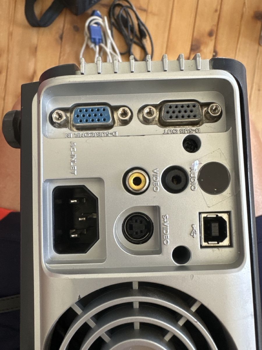 BenQ Vidéoprojecteurs: BenQ PB6240 Beamer / projector used condition – D'occasion à Basel par Tripelle 2