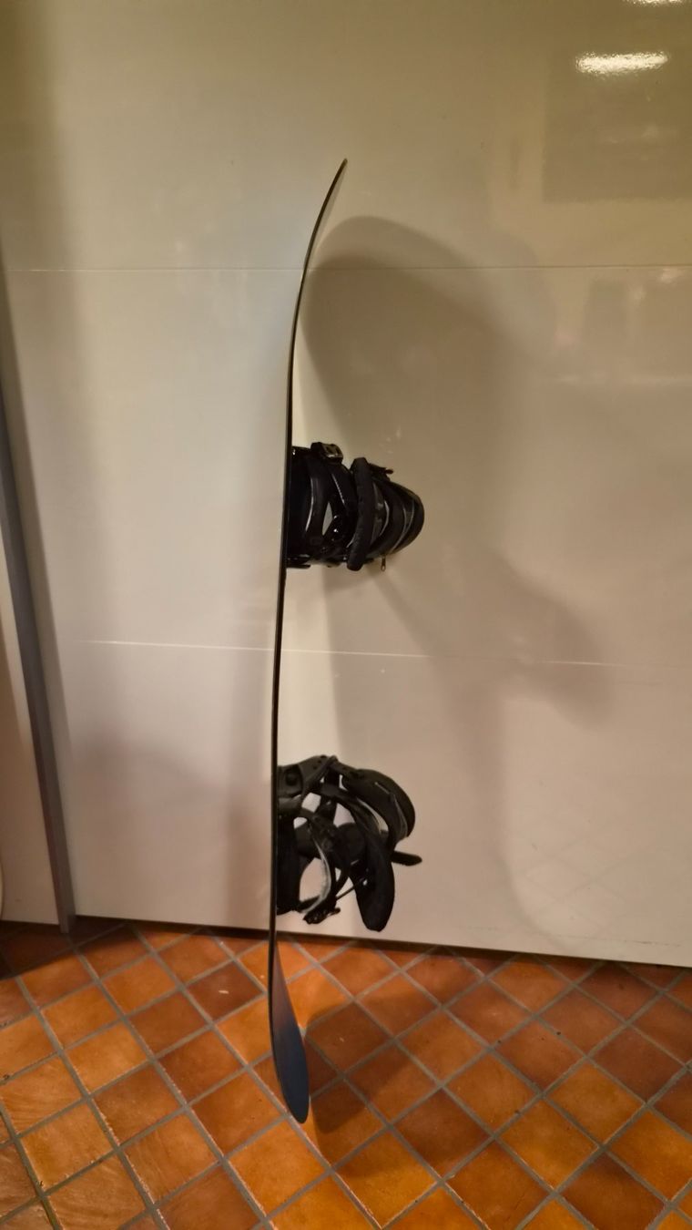 Burton Board: Burton Snowboard 145cm inkl. Bindung – Usato da Oberrieden venduto da Raja011 9