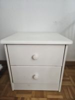 Nachttischchen Holz weiss, ca. 45 x 45 cm
